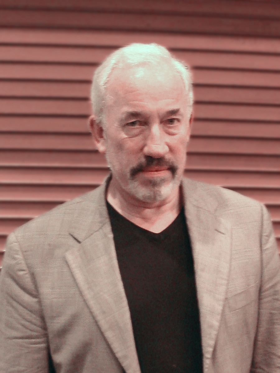 Simon Callow. Photo courtesy of Wikimedia Commons.