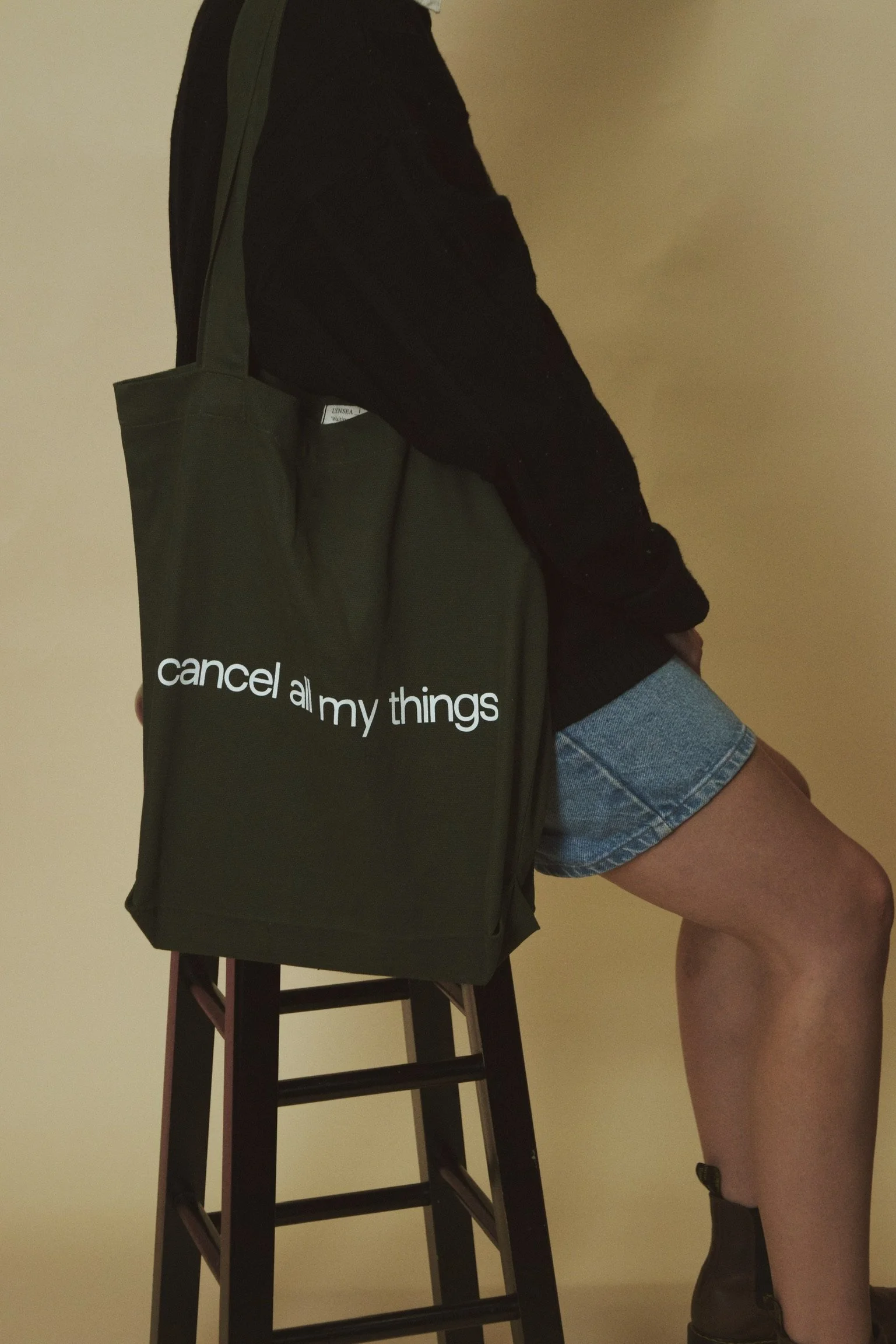 WU tote bag-22.jpg