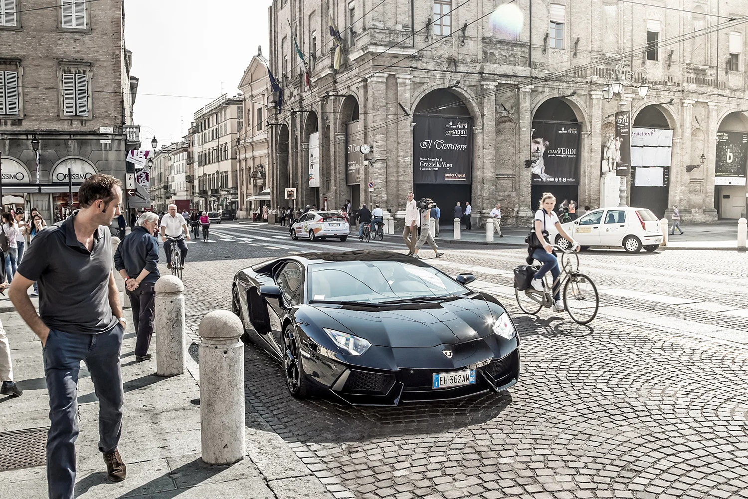  Lamborghini Aventador  Client: Car and Driver  Location: Parma,Italy 