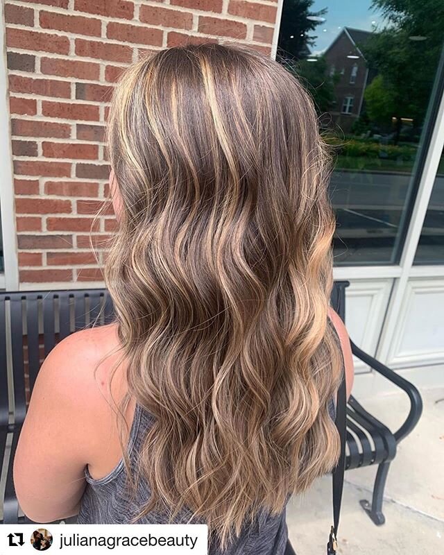 #Repost @julianagracebeauty with @get_repost
・・・
A beautiful balayage for a beautiful girl 💗