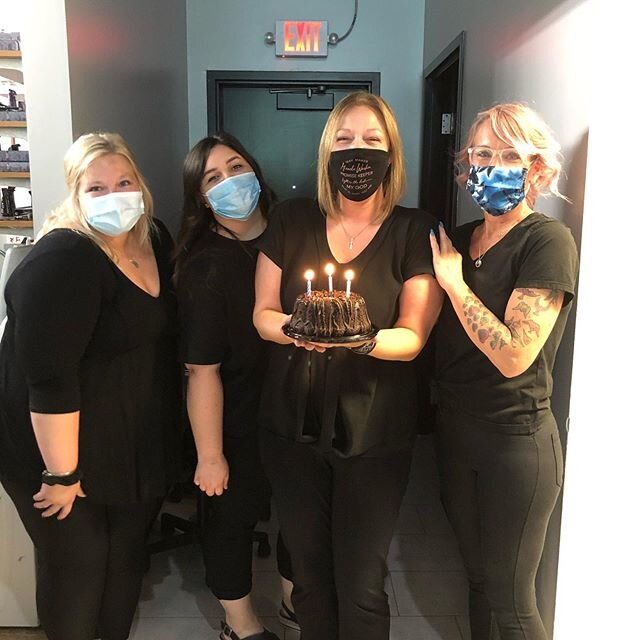 ✨Happy birthday to our amazing guest services coordinator Christina!  We hope you are enjoying your special day!  Happy birthday!🥳