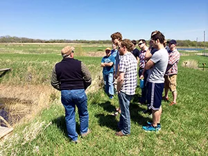Class field trip to Kansas Field Station