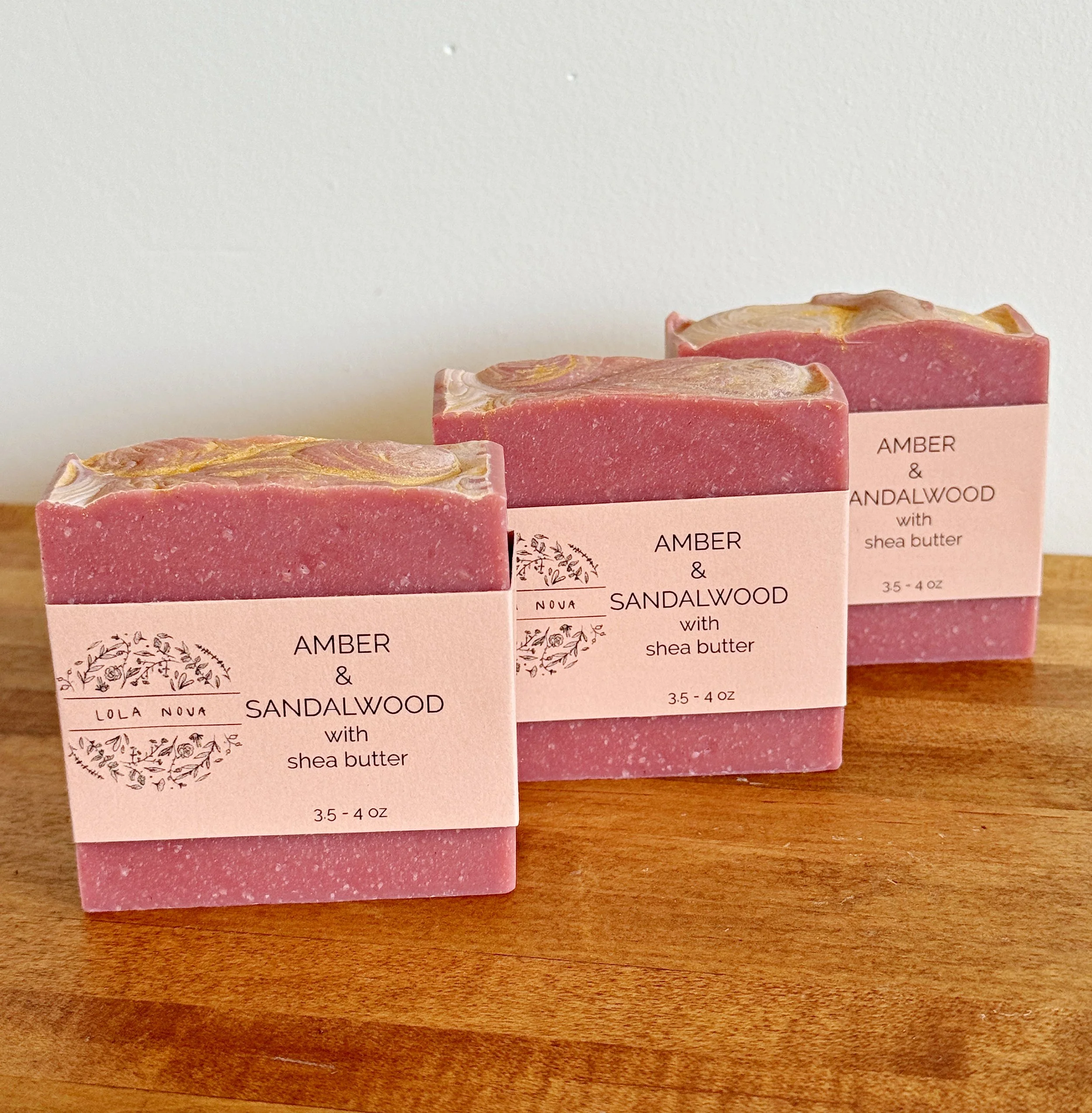 ambersandalwoodsoap03.jpg