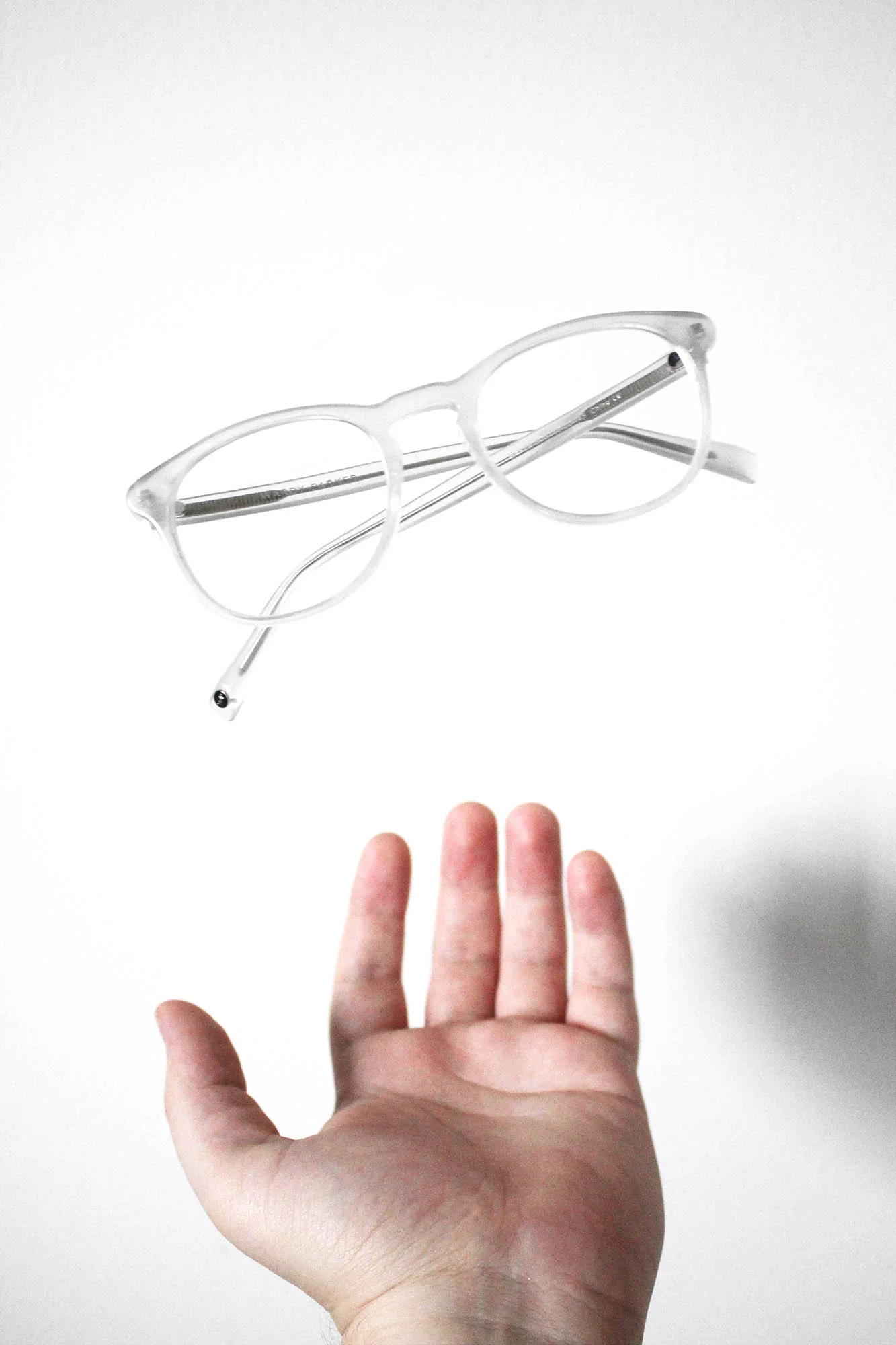 Unique Feature #12: Warby Parker frames also levitate