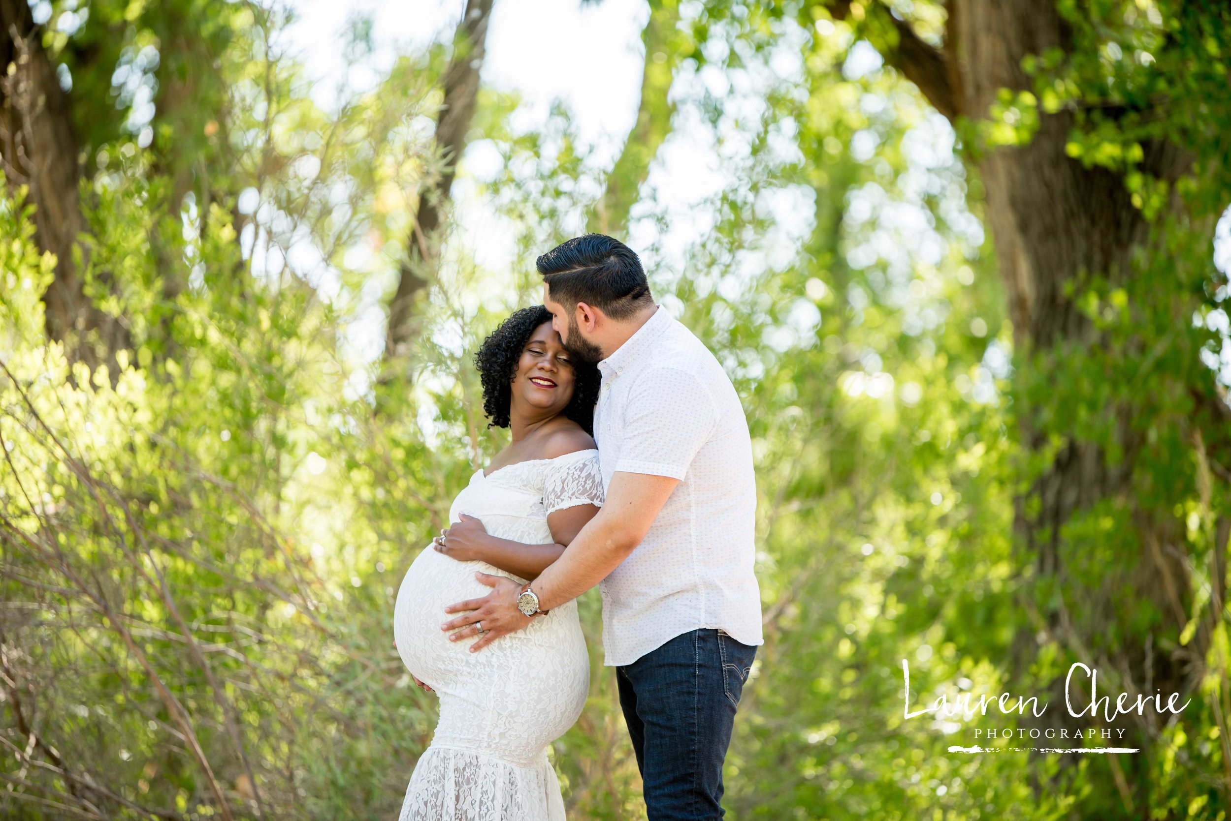 Maternity Photographer 