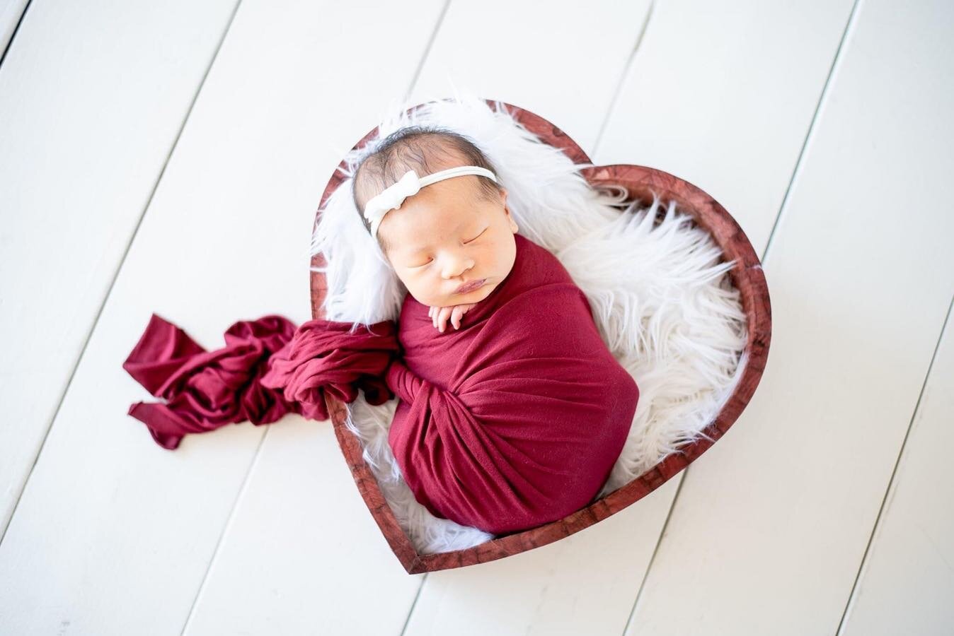 Sweet baby girl in the studio last week! 

www.laurencheriephotography.com