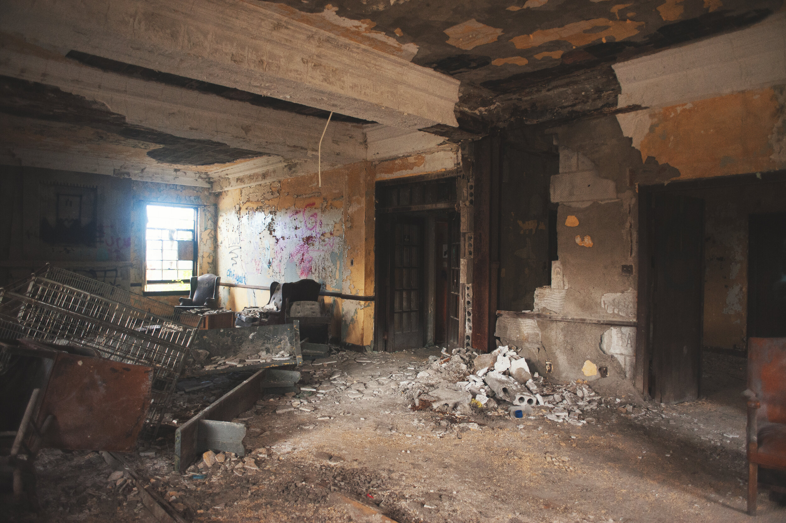 abandonedpennsylvaniahospital13.jpg