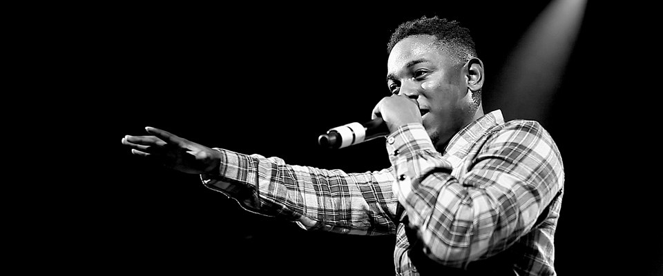 Kendrick Lamar performing at one of his concerts. Photo from urbanalleyblog.com