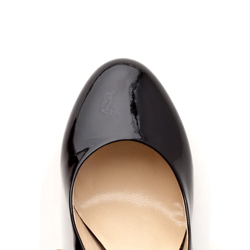 ELLE black vernice toe.jpg