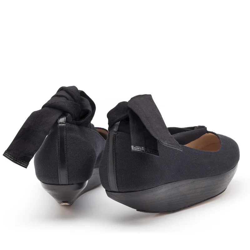 LF0100A Lyla Black Canvas Rear.jpg