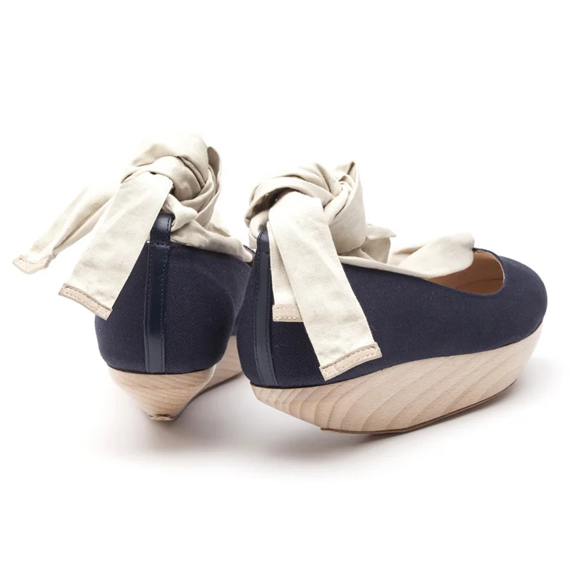 LF0100B Lyla Navy canvas sand Rear.jpg