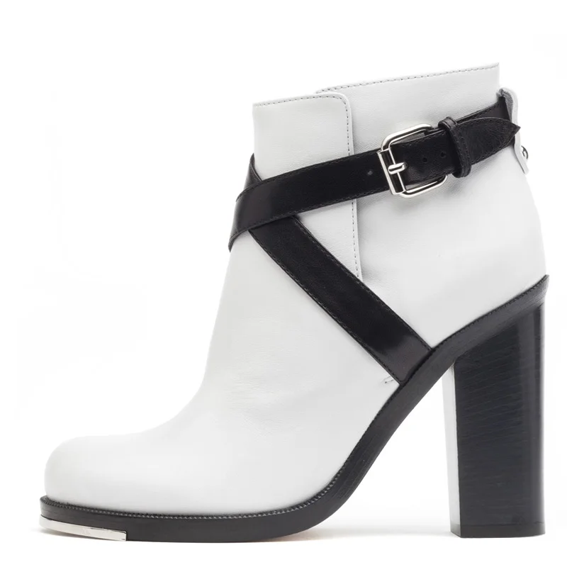 LF0070 JOLIE Blk & Wte SIDE.jpg