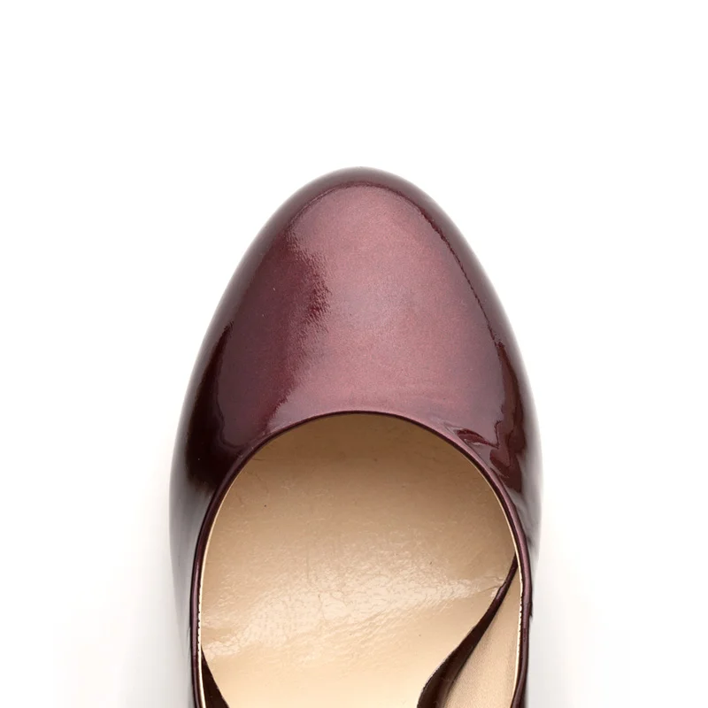 Burgundy Patent heels round toe