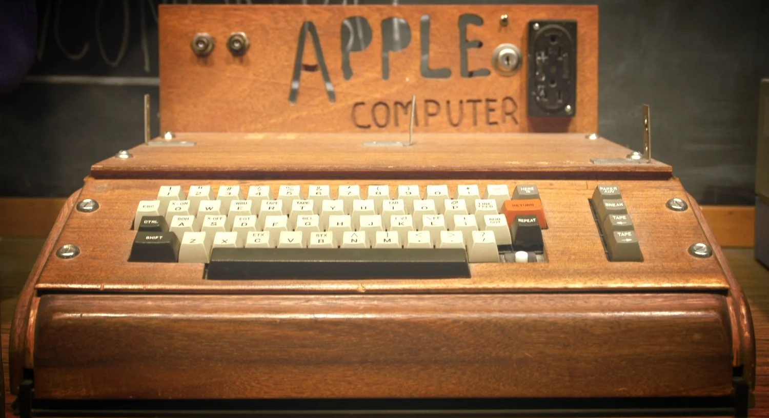 Apple_I_Computer.jpg