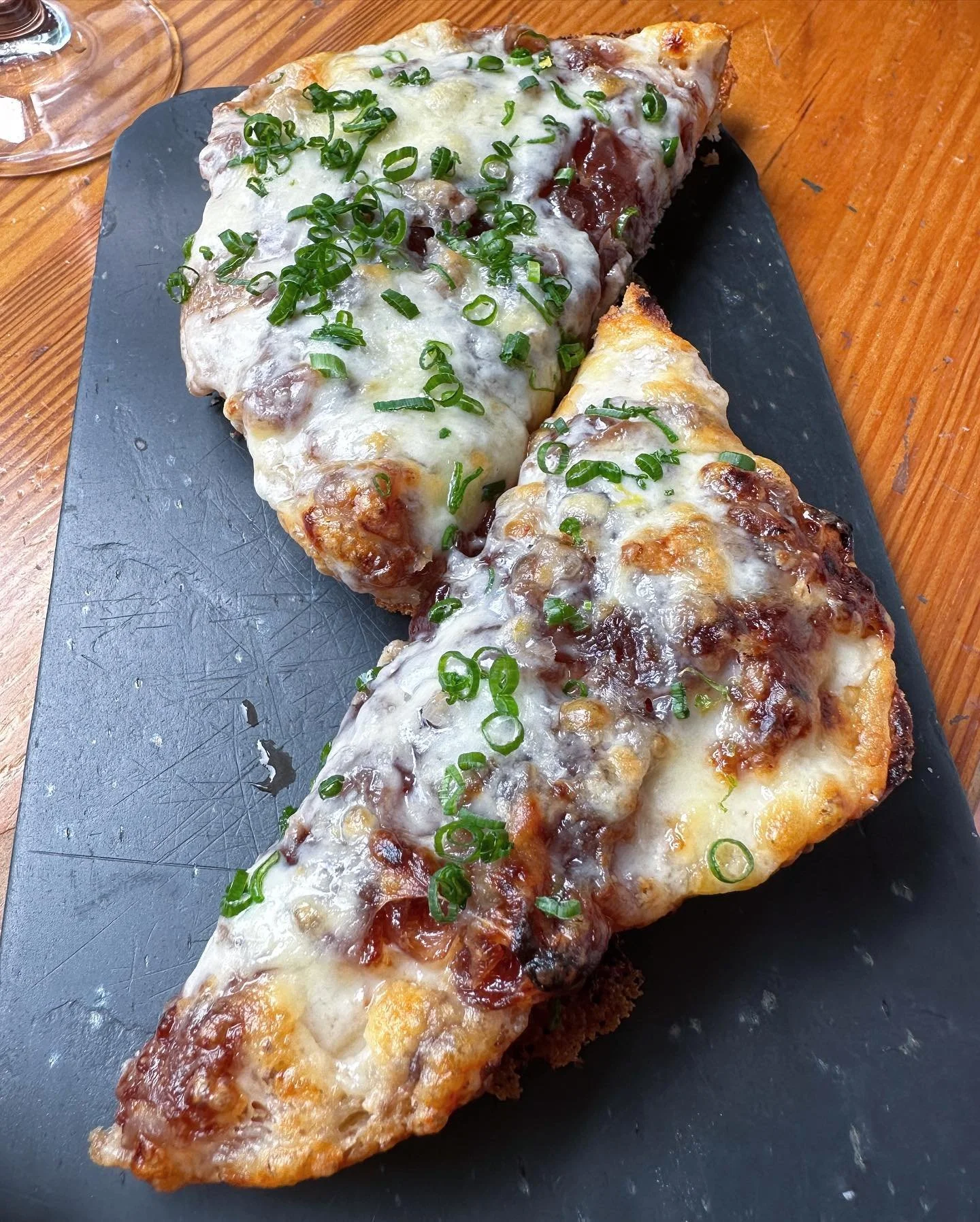 Daydreaming of a classic. @_centralprovisions_ 

✨ bone marrow toast: don&rsquo;t skip this one. red onion jam, fontina
✨ black pepper popover: stuffed with an egg, cheese &amp; jamon
✨ okonomiyaki hash brown: soo crispy! 🤤 suckling pig, kabayaki, b