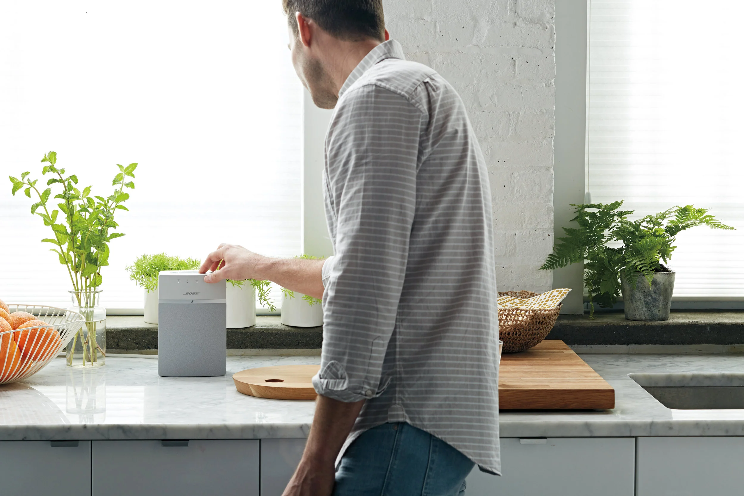 SoundTouch_10_Wireless_Music_System_014_HR.jpg