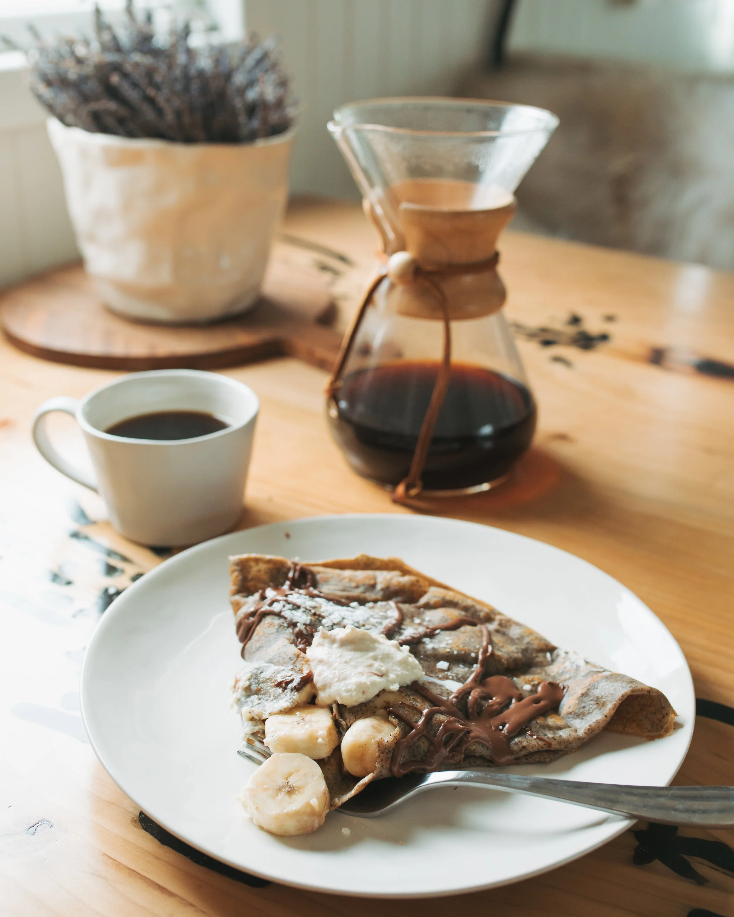 katherine_mendieta_seattle_houseboat_crepe_breakfast.jpg