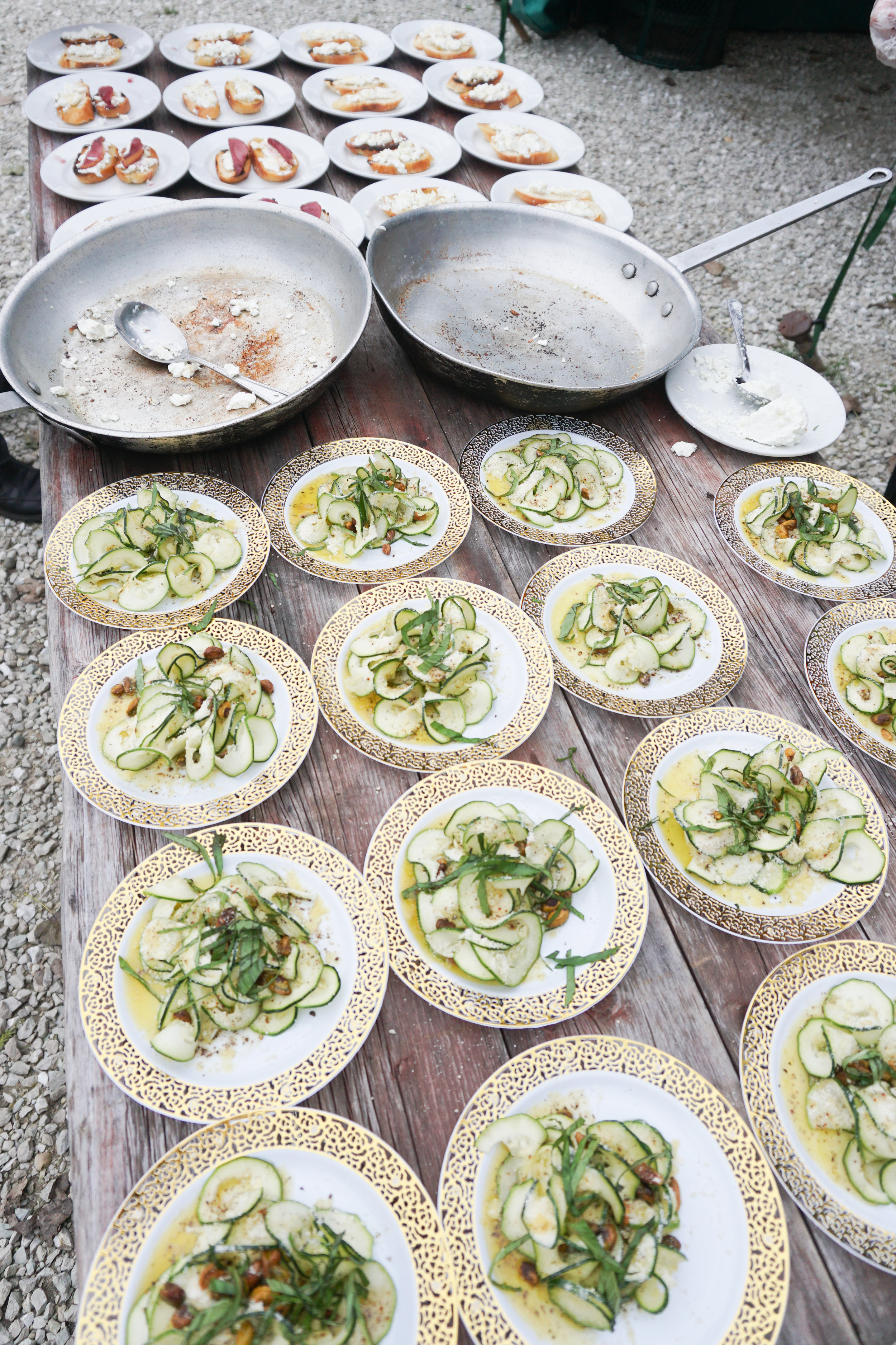 glamping_bachelerette_tablescape_chef_tyler_ray_.jpg