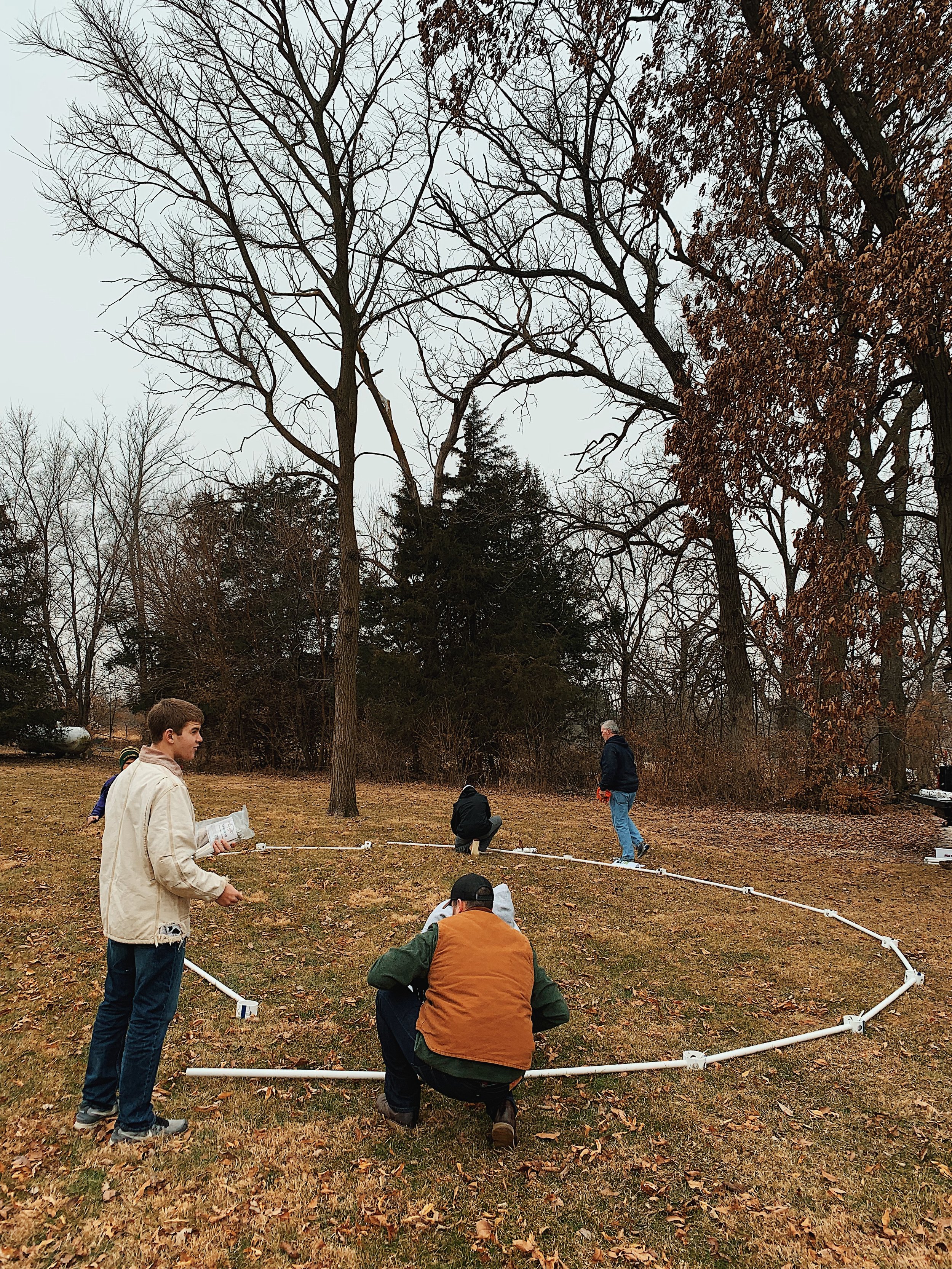 how_to_build_pvc_pipe_igloo_home_1.JPG