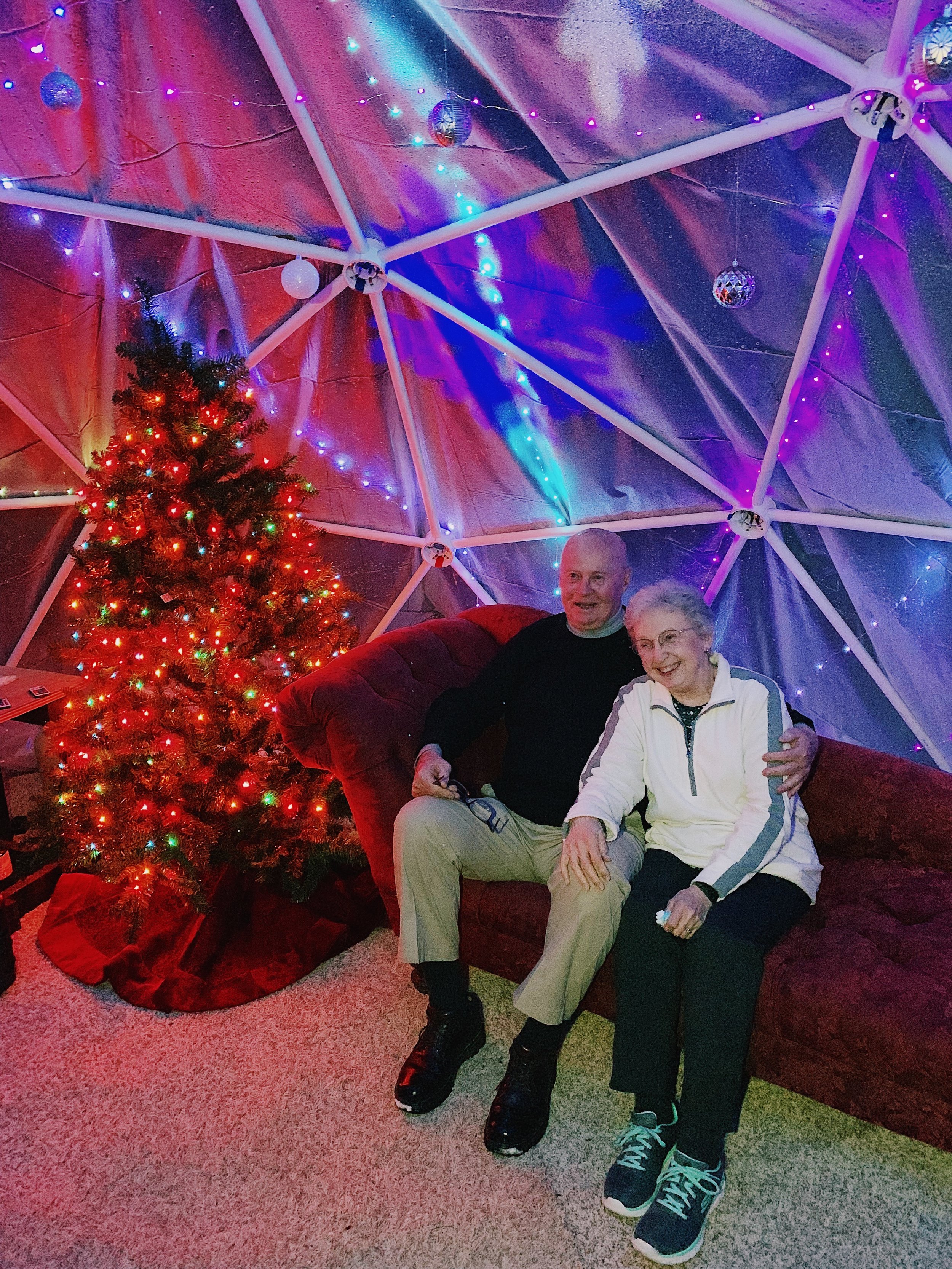 gallagher_family_igloo_diy_grandparents.JPG