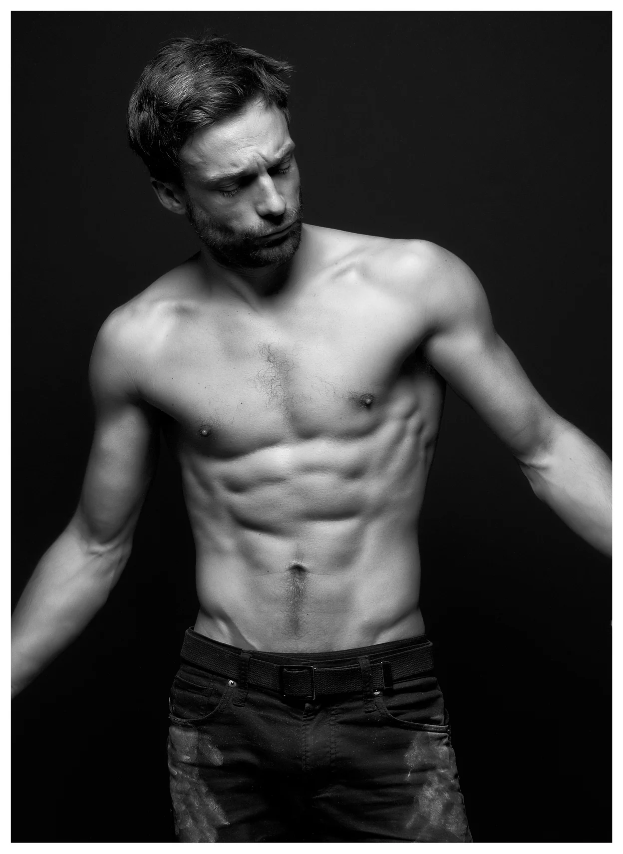 Luke Livesey_006.jpg