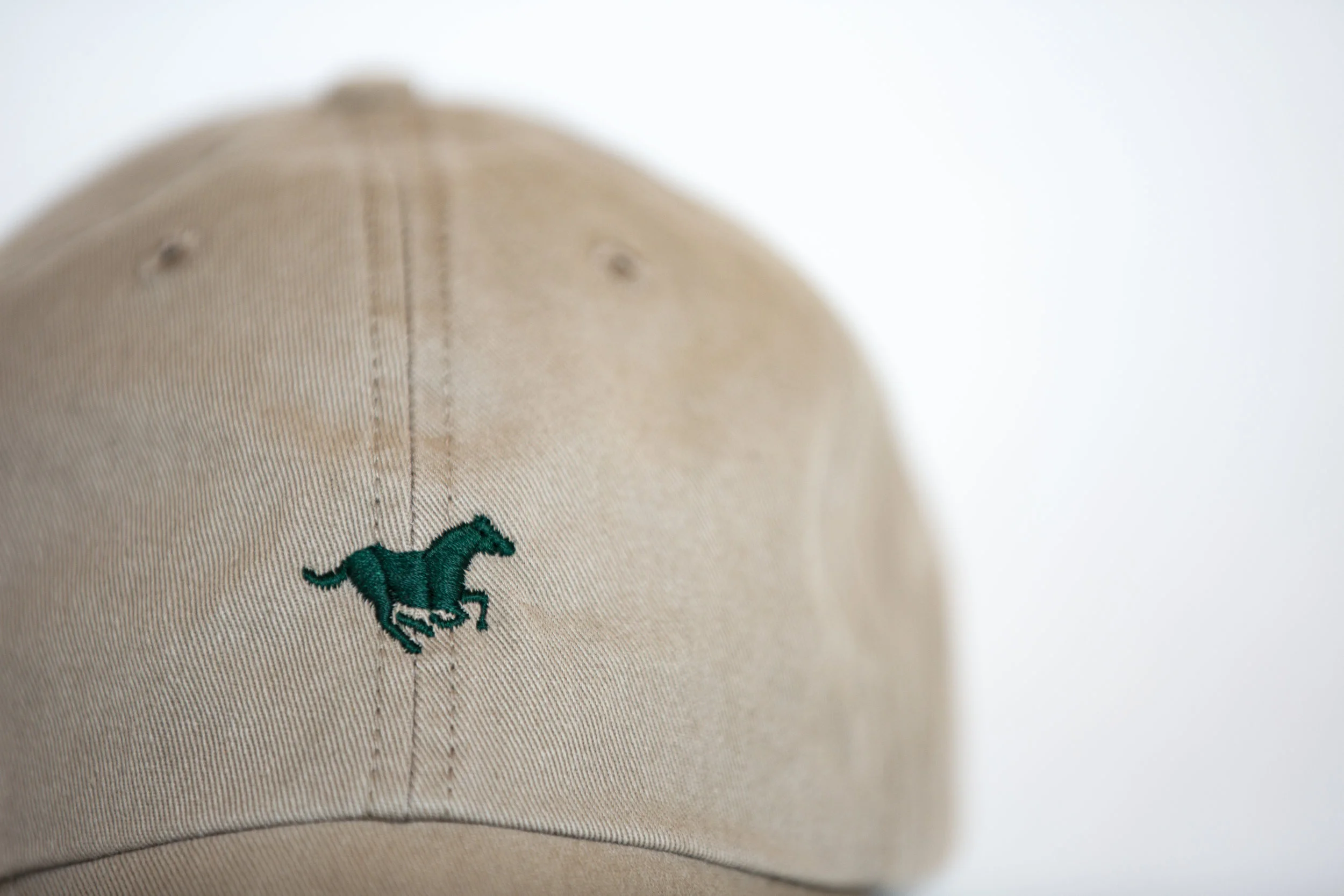 thoroughbred khaki bzoom.jpg