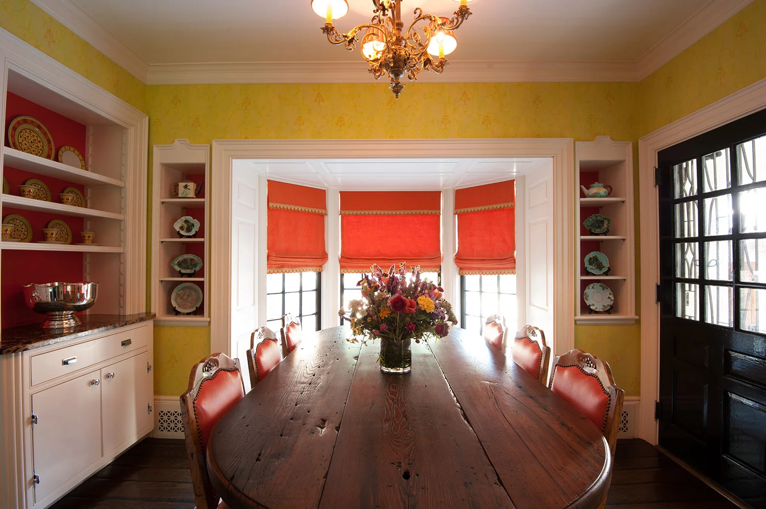 breakfast room