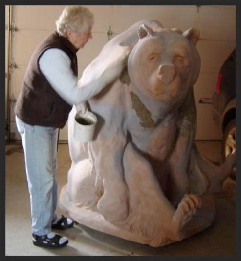 Bubba was created by sculptor Jeff Rudolf who did a wonderful job making him look life like. The only trouble was all those grooves and crevices were impossible to mosaic so I filled them in with thinset.