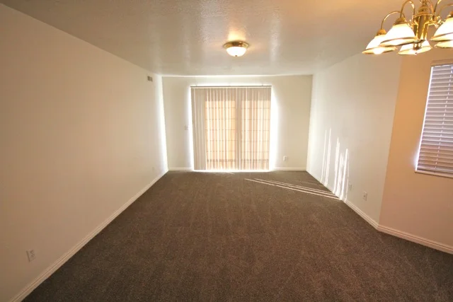 Living Room.jpg