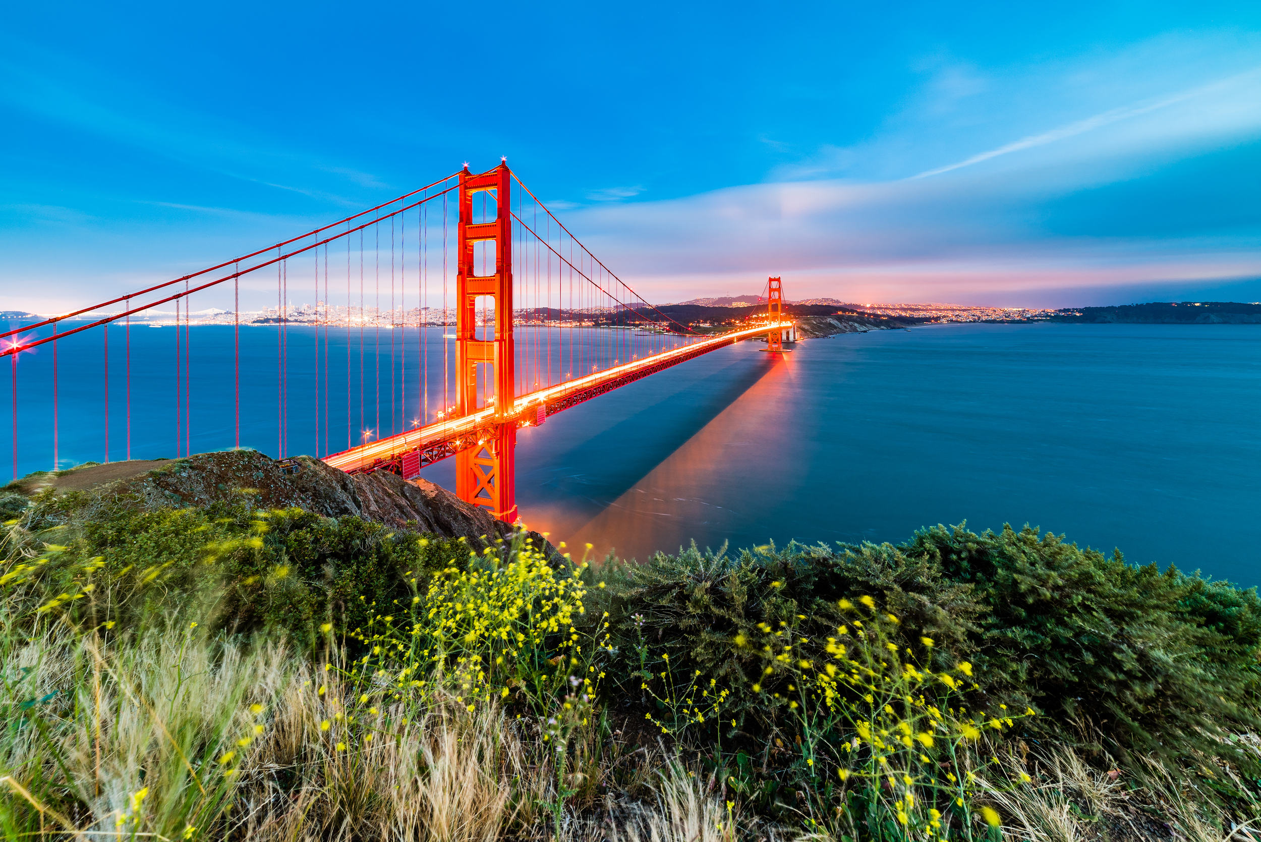San Fransisco Bridge at sunset during a beautiful transition to the blue hour.