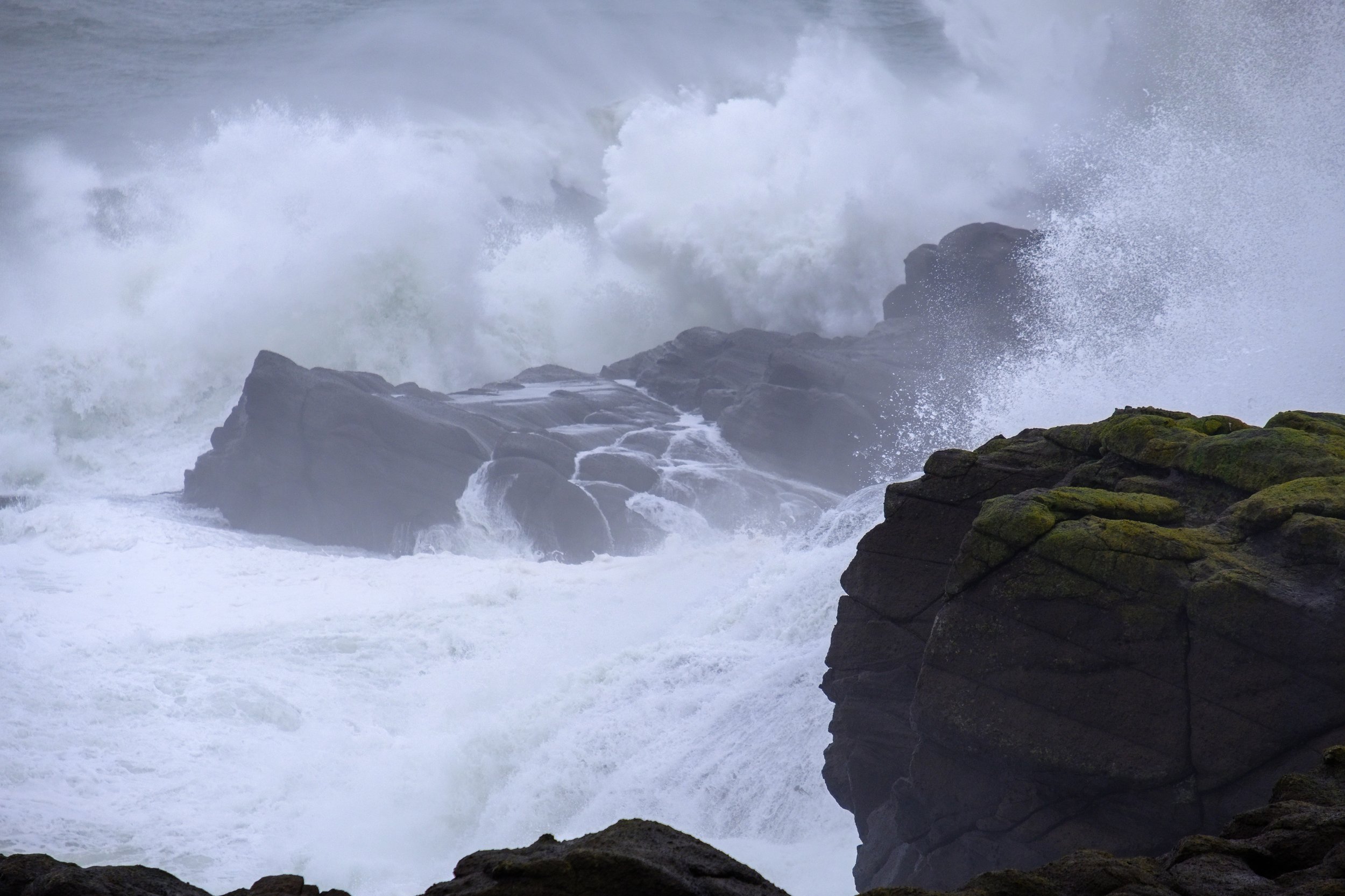 Oregon Coast Waves 2022 (smol)-8.jpg