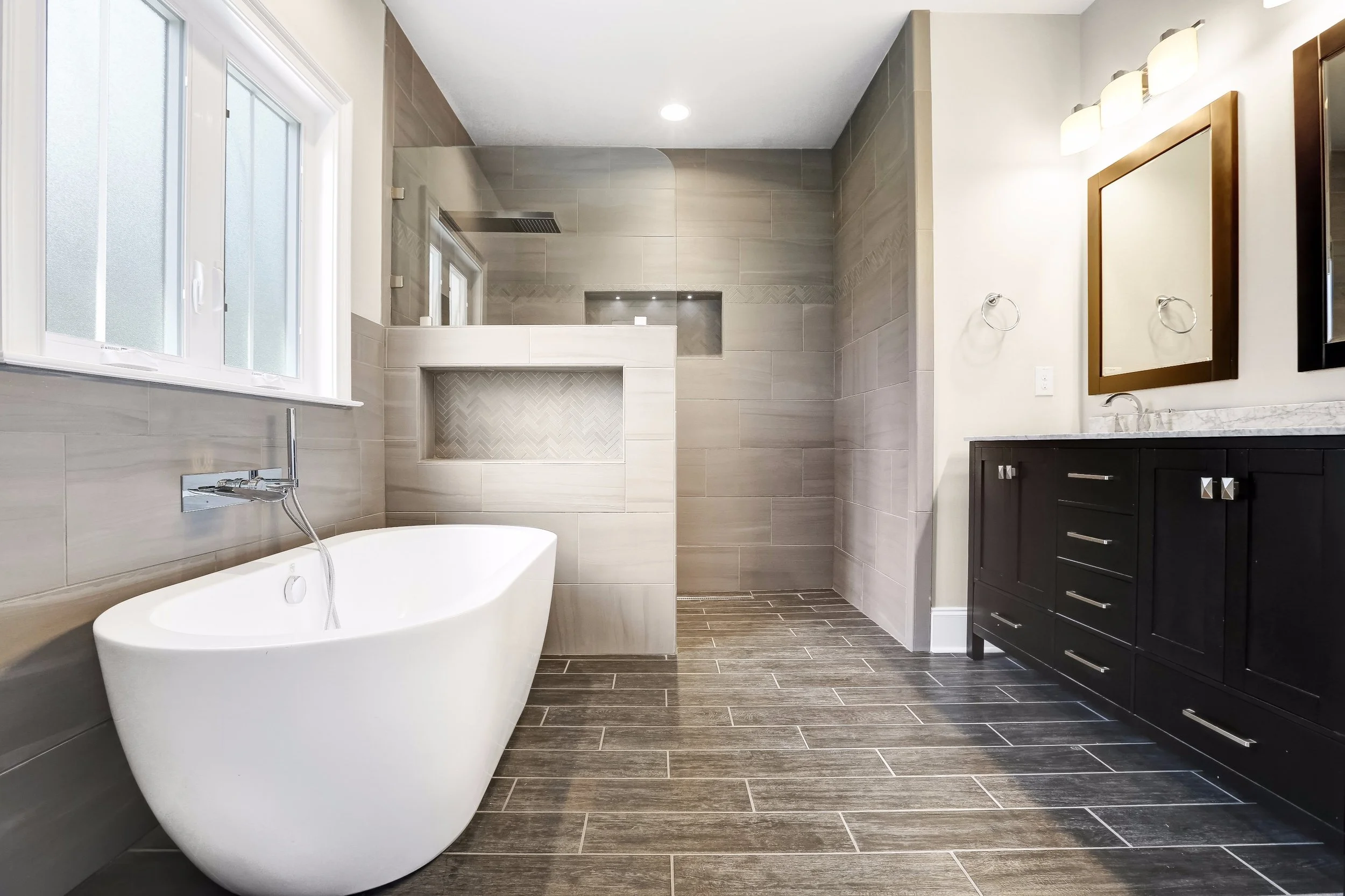910 Oyster Point Drive-36.jpg