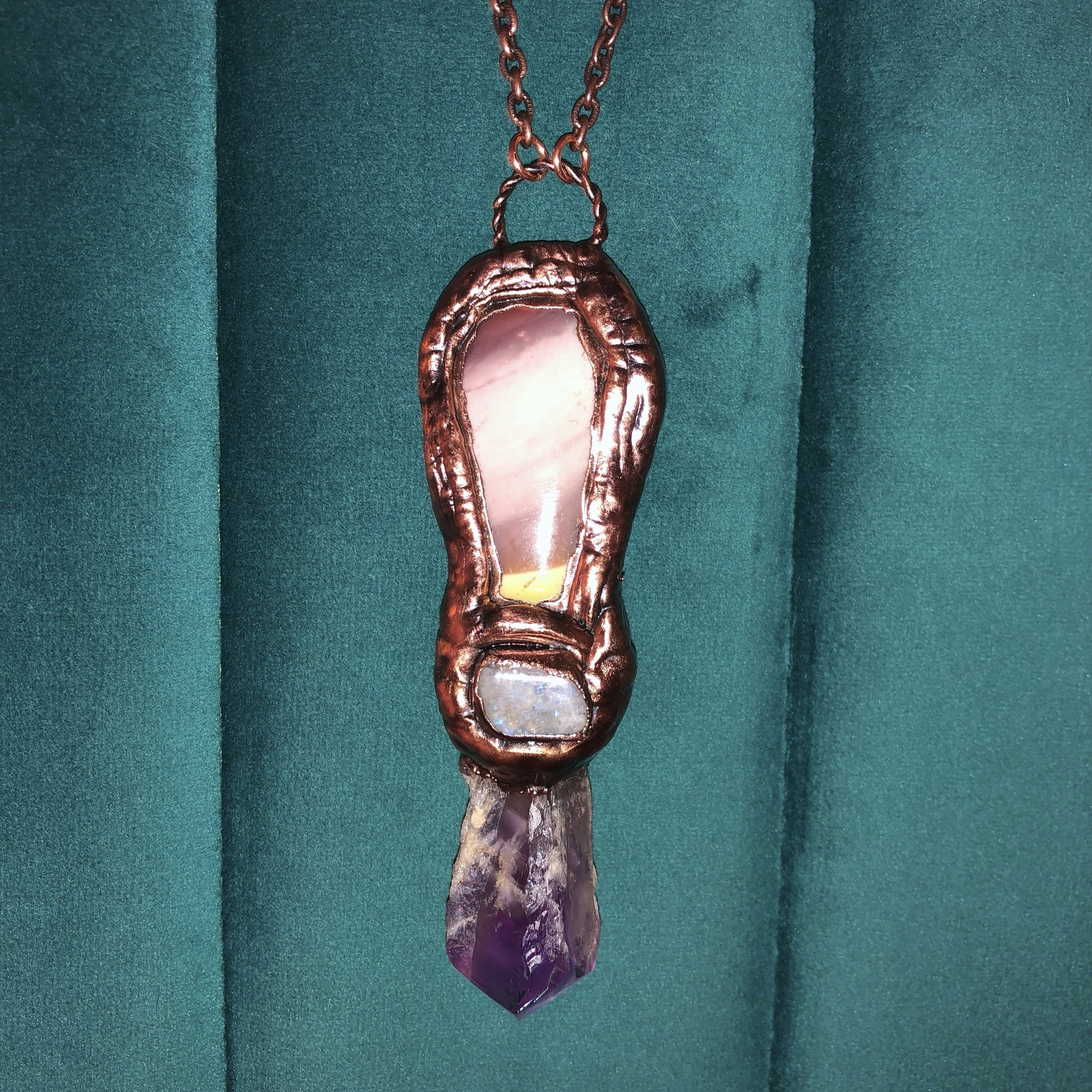 Infinity Amethyst Hourglass detail 2.jpg
