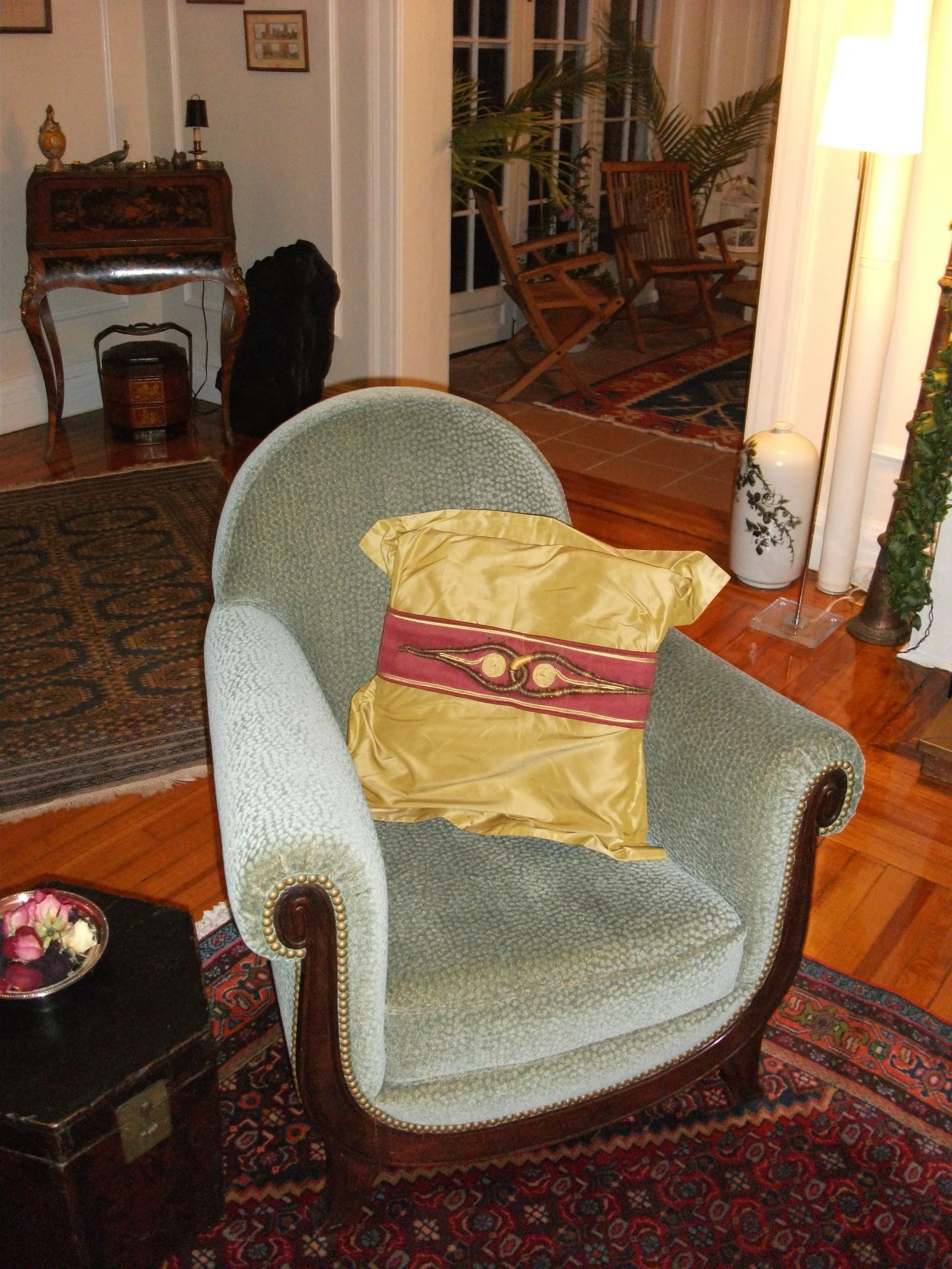 Sew-Many-Things_Upholstery_01022009060215.JPG