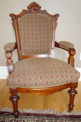Sew-Many-Things_Upholstery_01192009141711.JPG