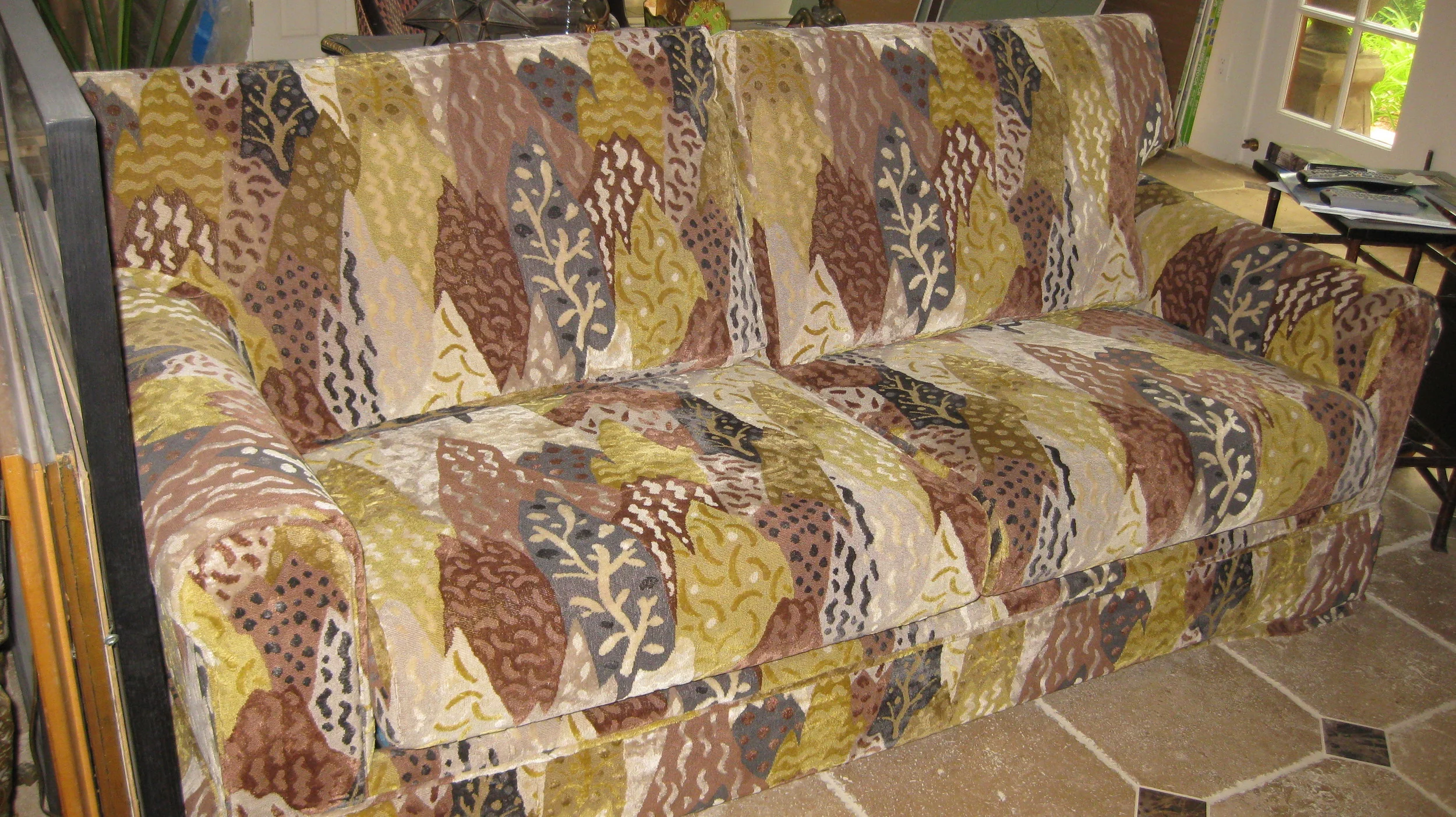 Sew-Many-Things_Upholstery_06132010225130.jpg