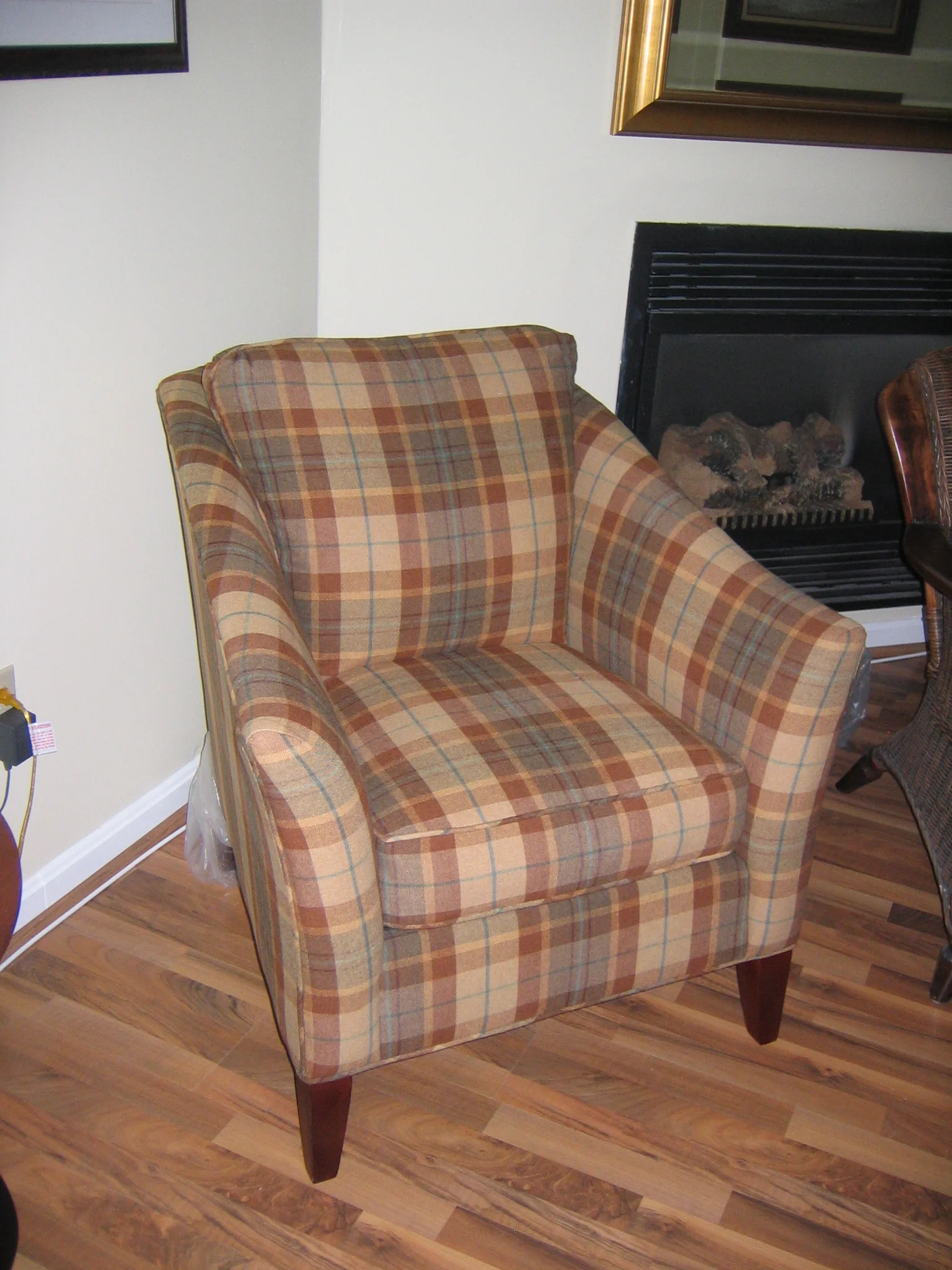 Sew-Many-Things_Upholstery_06282008093633.jpg