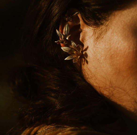 IVY EAR CUFF_WORN.png