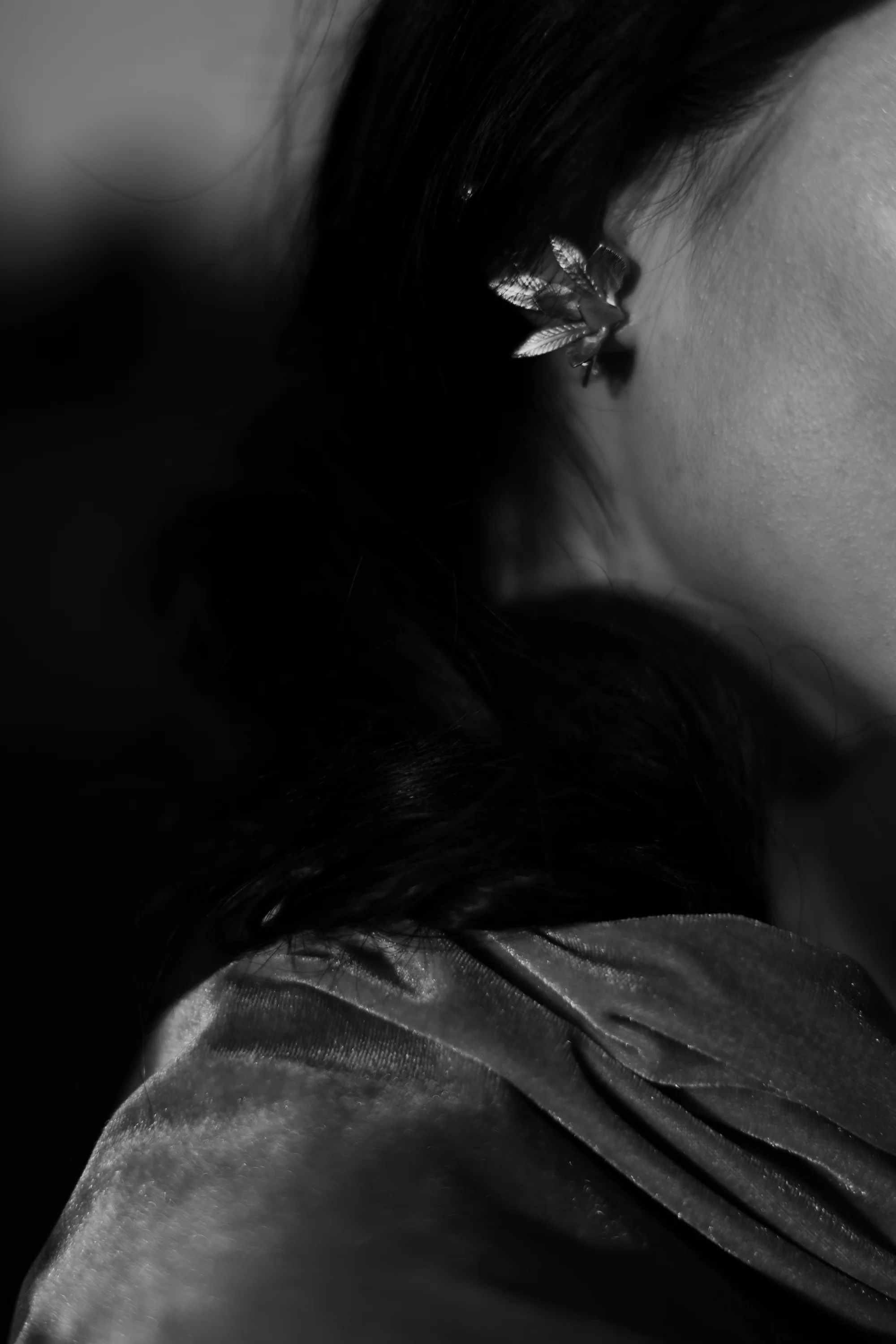 IVY EAR CUFF_OTHER SIDE.jpg