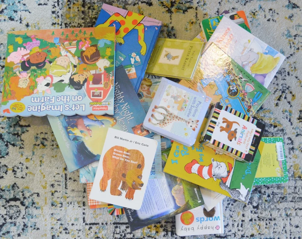 How+To+Organize+Your+Toys+Using+A+Toy+Rotation+System+_+Momma+Society-The+Community+of+Modern+Moms+_+www.MommaSociety (2)-min.jpg