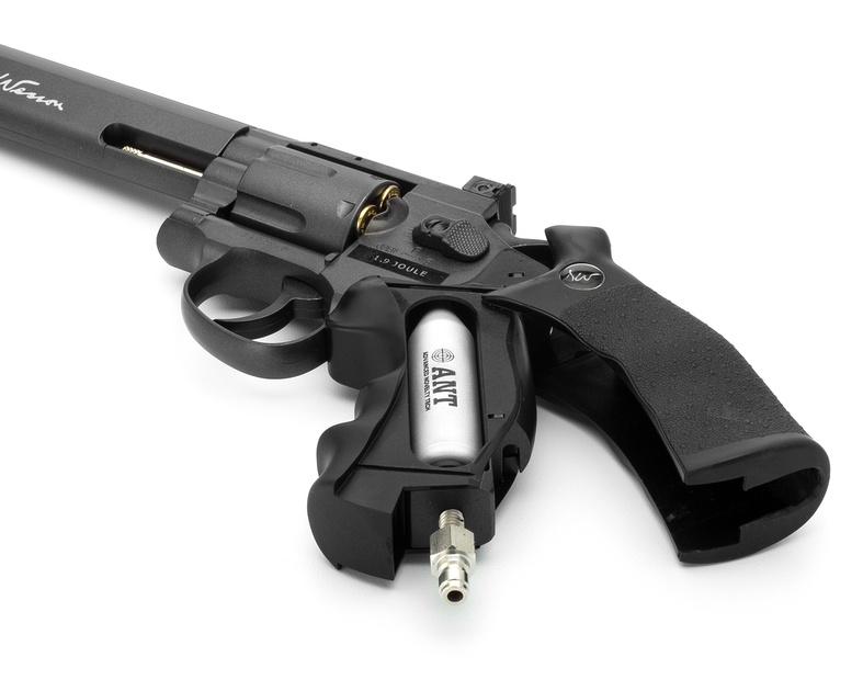 Dan Wesson Revolver.jpg