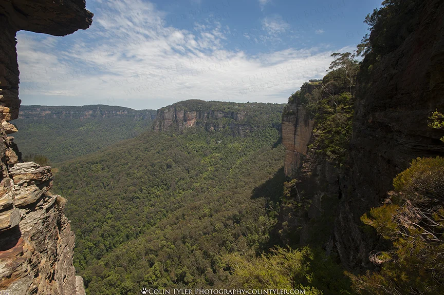 View from Honeymoon Bridge, Three Sisters, Blue Mountains, New South Wales