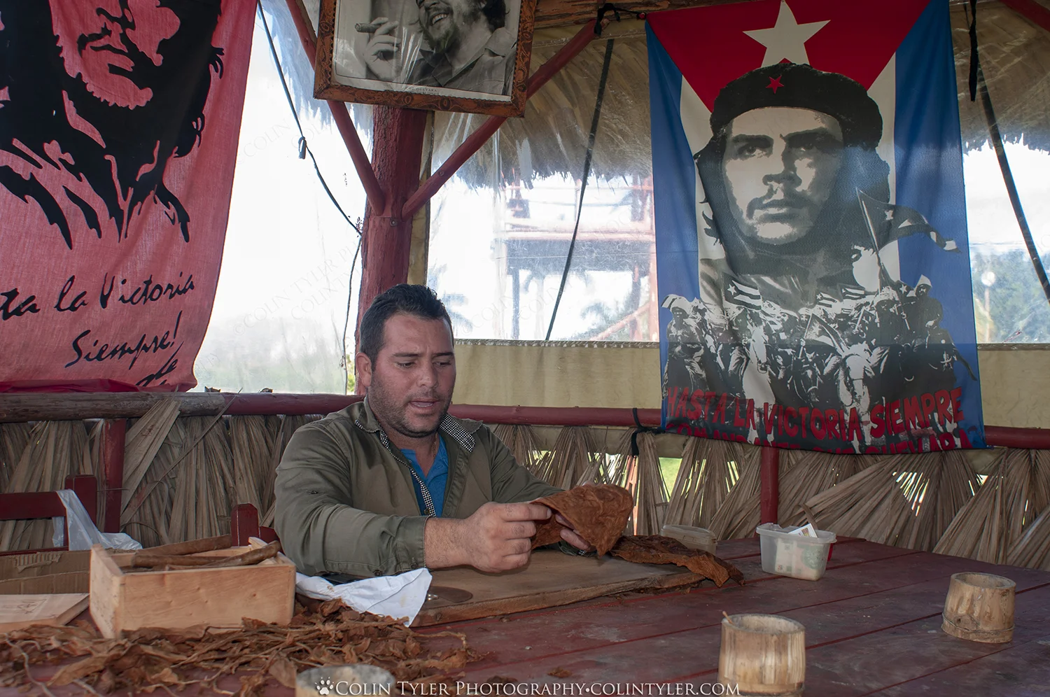 Cigar Rolling, Viñales Valley Farm Tour