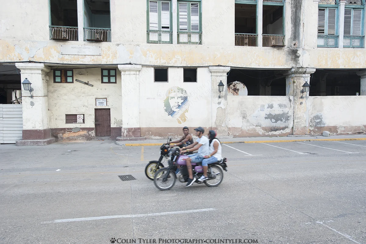 Motocicletas & Che Guevara, Havana