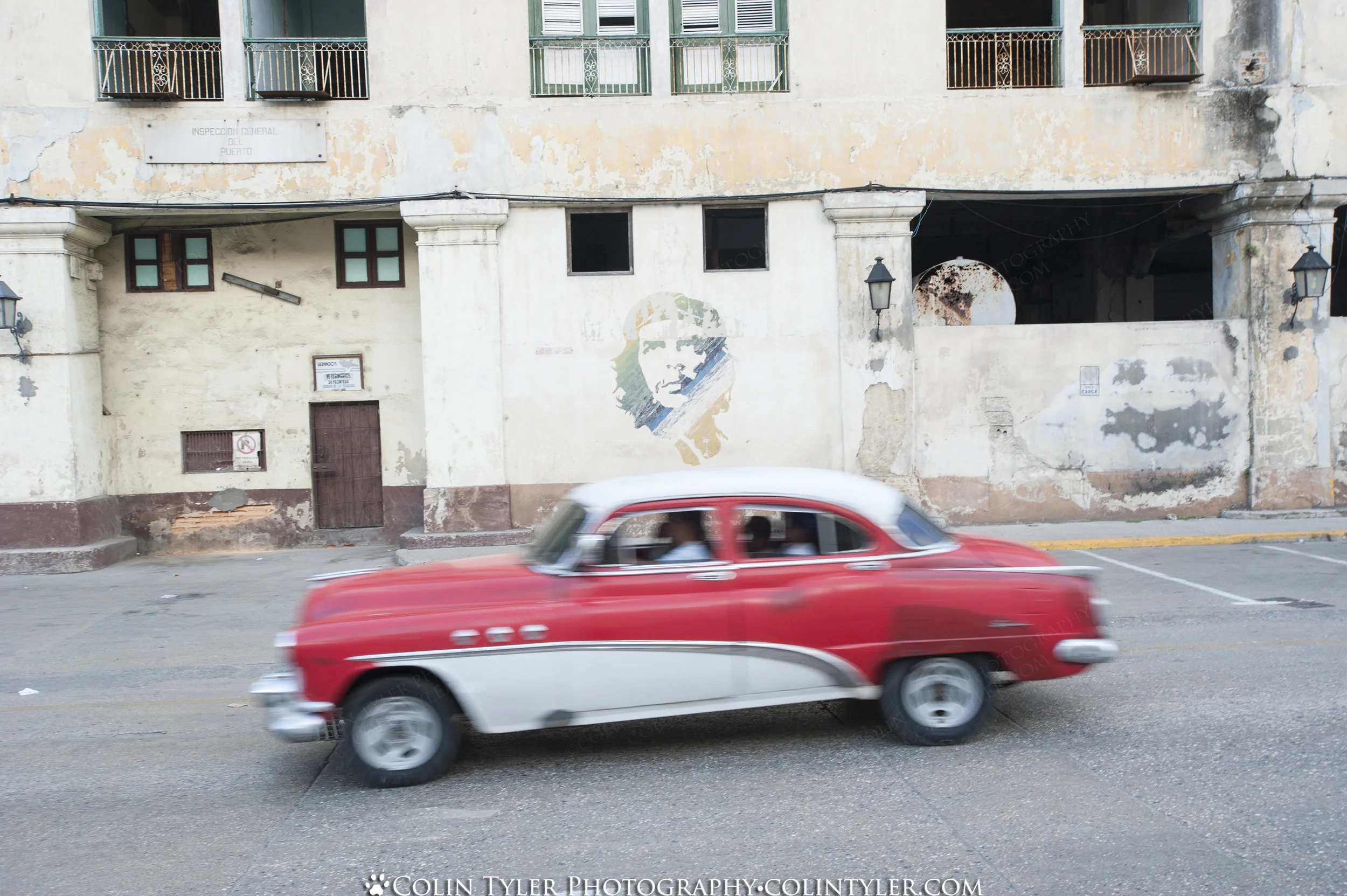 Classic Car & Che Guevara, Havana