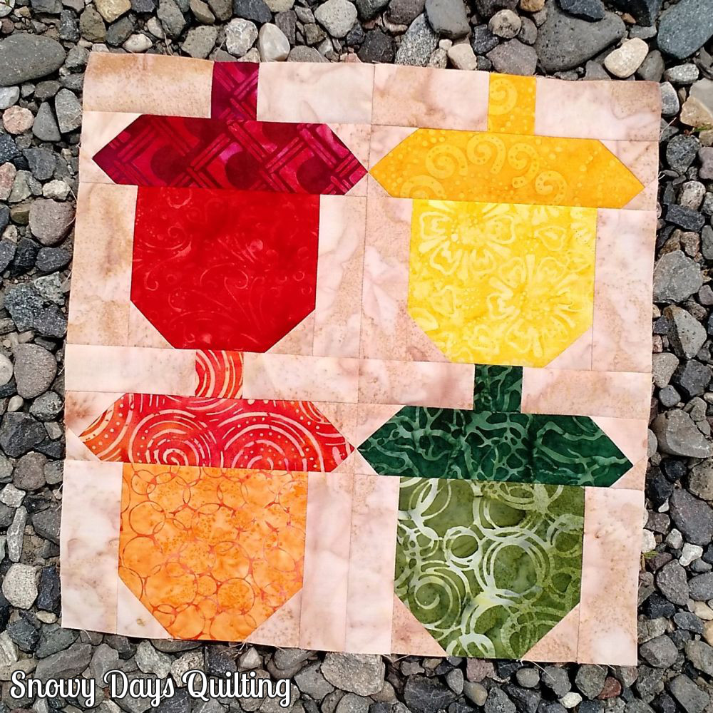 10 Acorn Pieces Quilt Block PDF Pattern With Video Tutorial || 6 and 14 Inch Size Versions Included 12 8