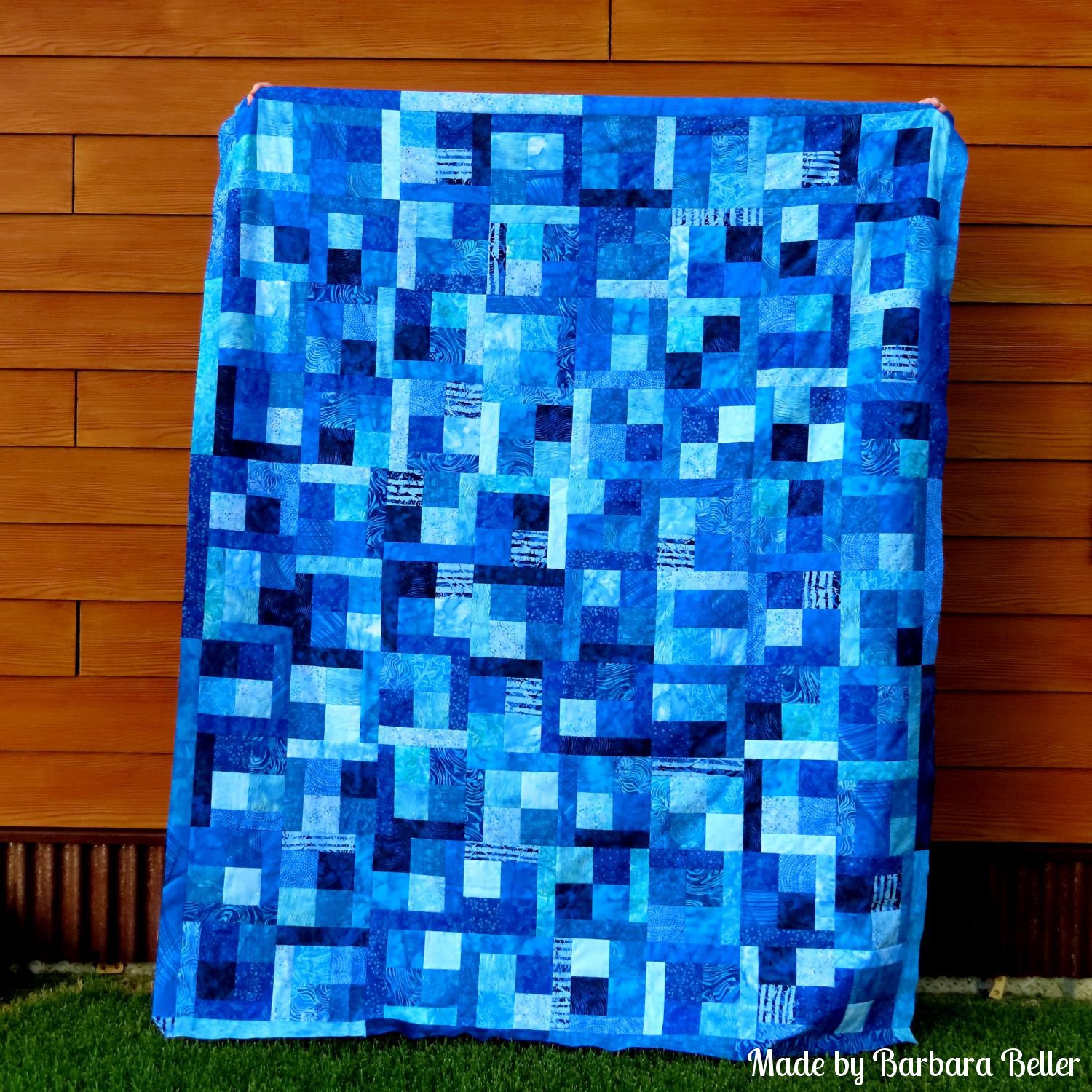 blue fat quarter friendly easy scrap quilt blackberry pie
