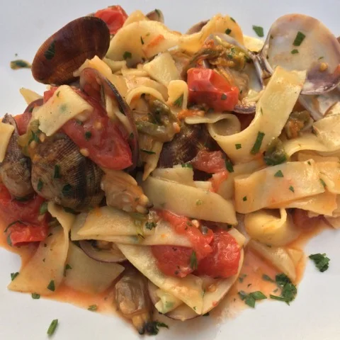 PASTA ALLE VONGOLE PER FA! MATERITA