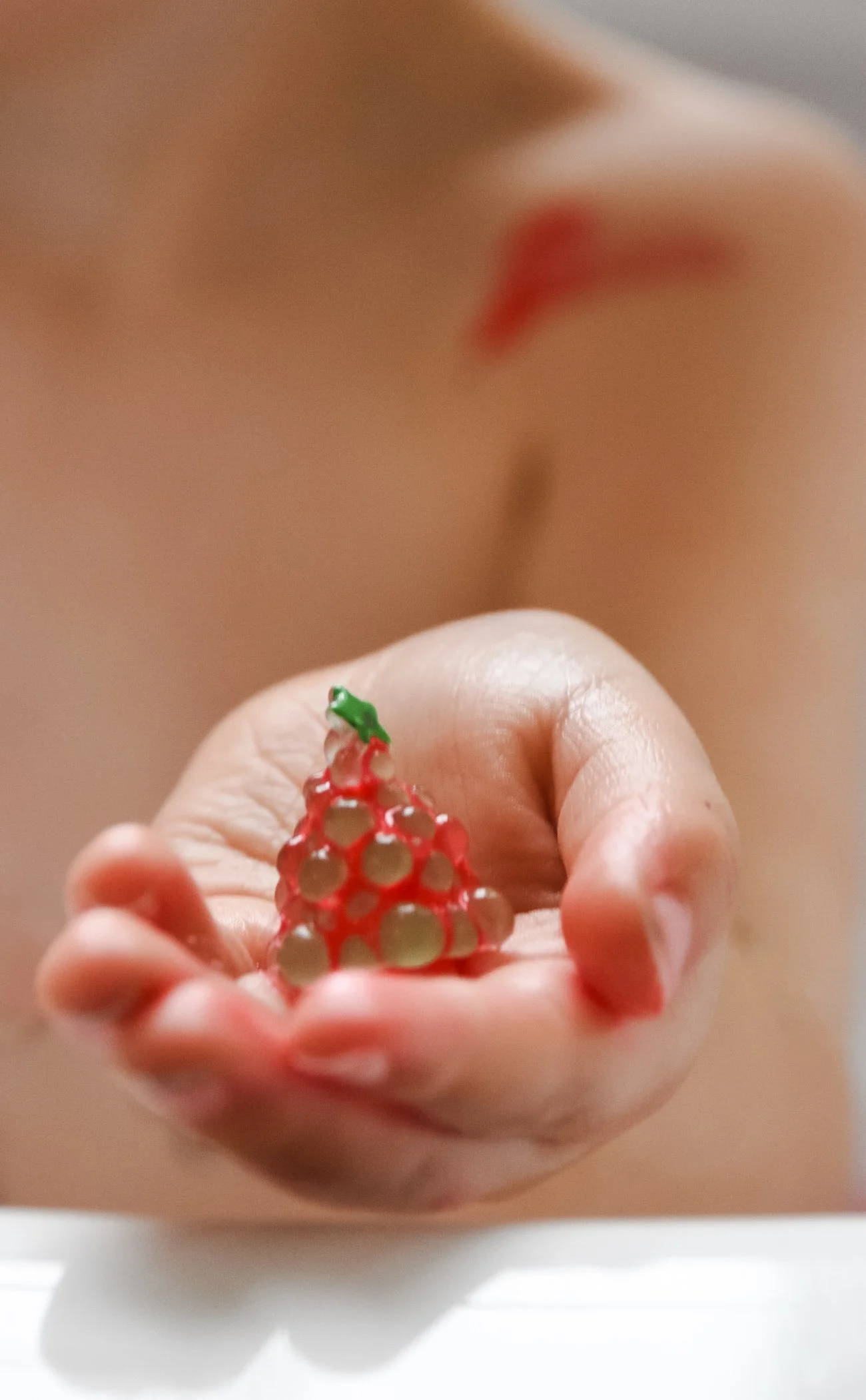 surprise GOMMEE.jpeg