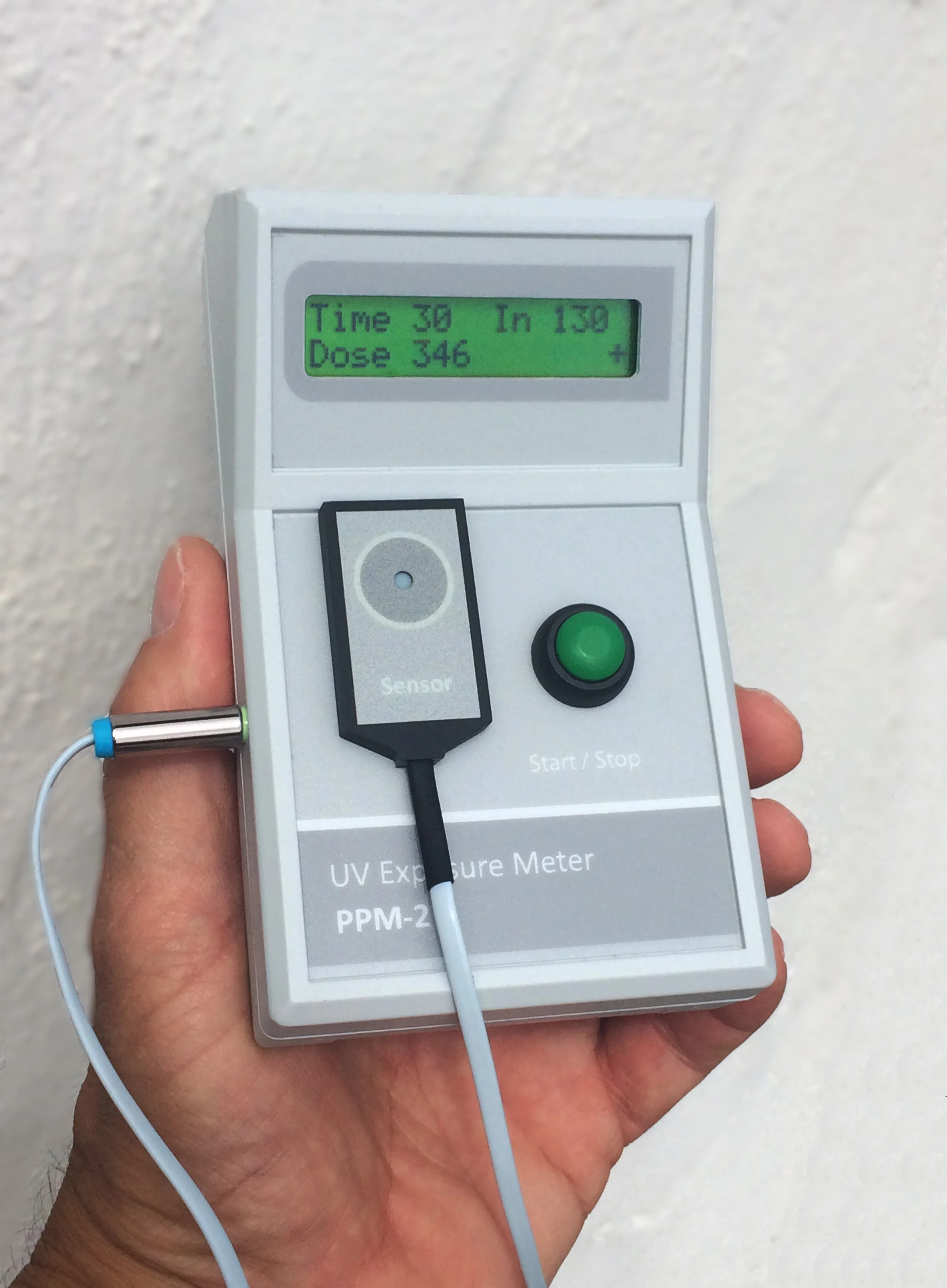 The external sensor also attaches magnetically to the front of the control unit for convenience when measuring sources such as the sun.